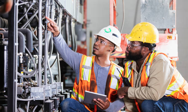 Best Electrical Contractors for Businesses  in Centralia, MO